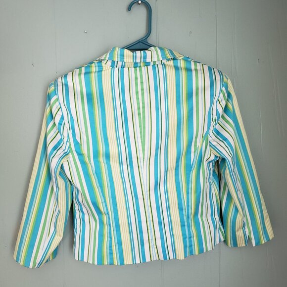 💥3/$10 Spring cropped jacket Brand ByGeorge Size 6/8 bust or P2P 16" EUC - Picture 3 of 3